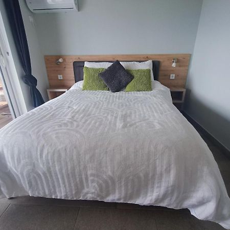 Carefree Apartments Улцин Екстериор снимка