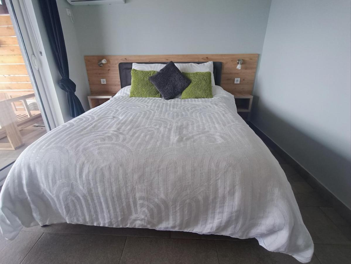 Carefree Apartments Улцин Екстериор снимка