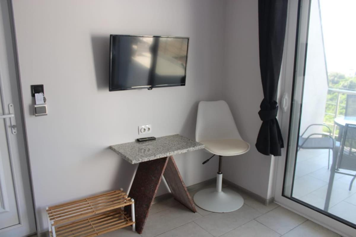 Carefree Apartments Улцин Екстериор снимка