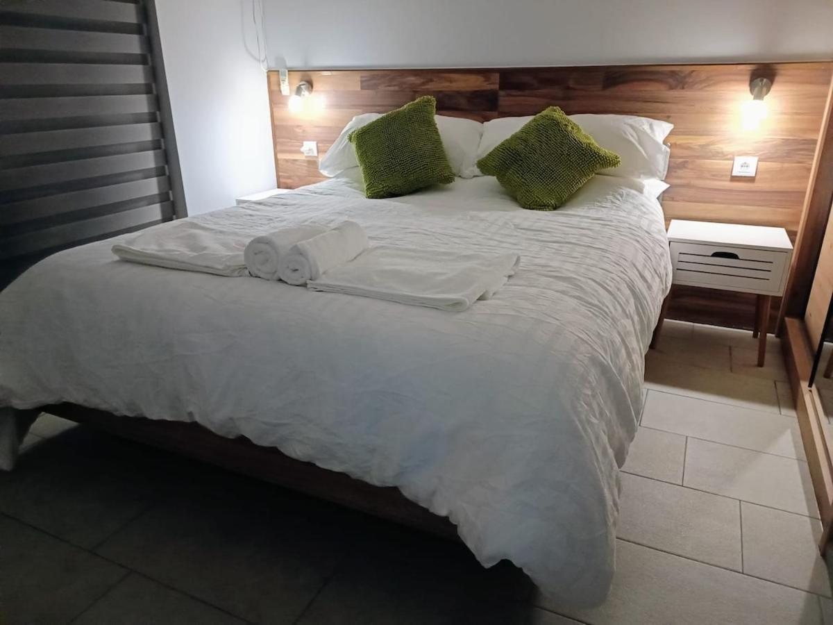 Carefree Apartments Улцин Екстериор снимка