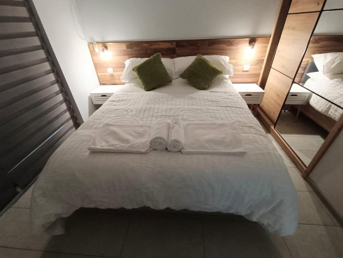 Carefree Apartments Улцин Екстериор снимка