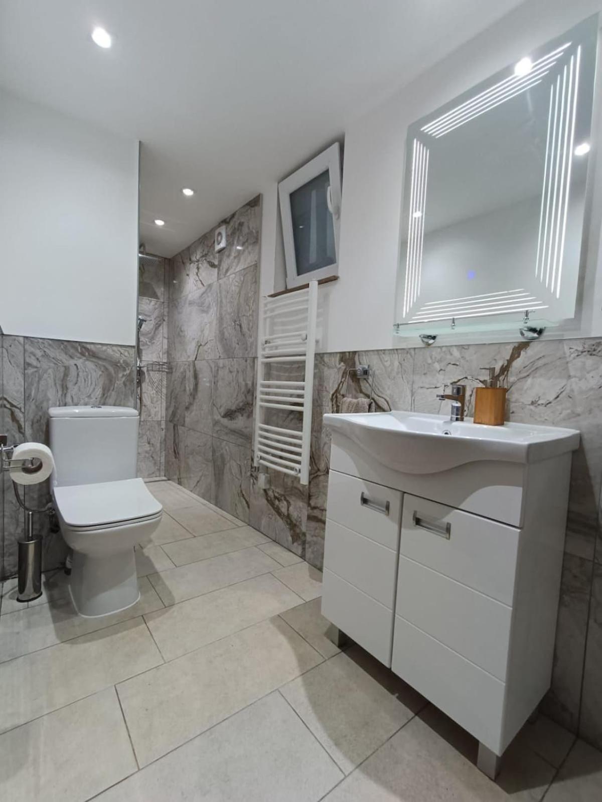 Carefree Apartments Улцин Екстериор снимка